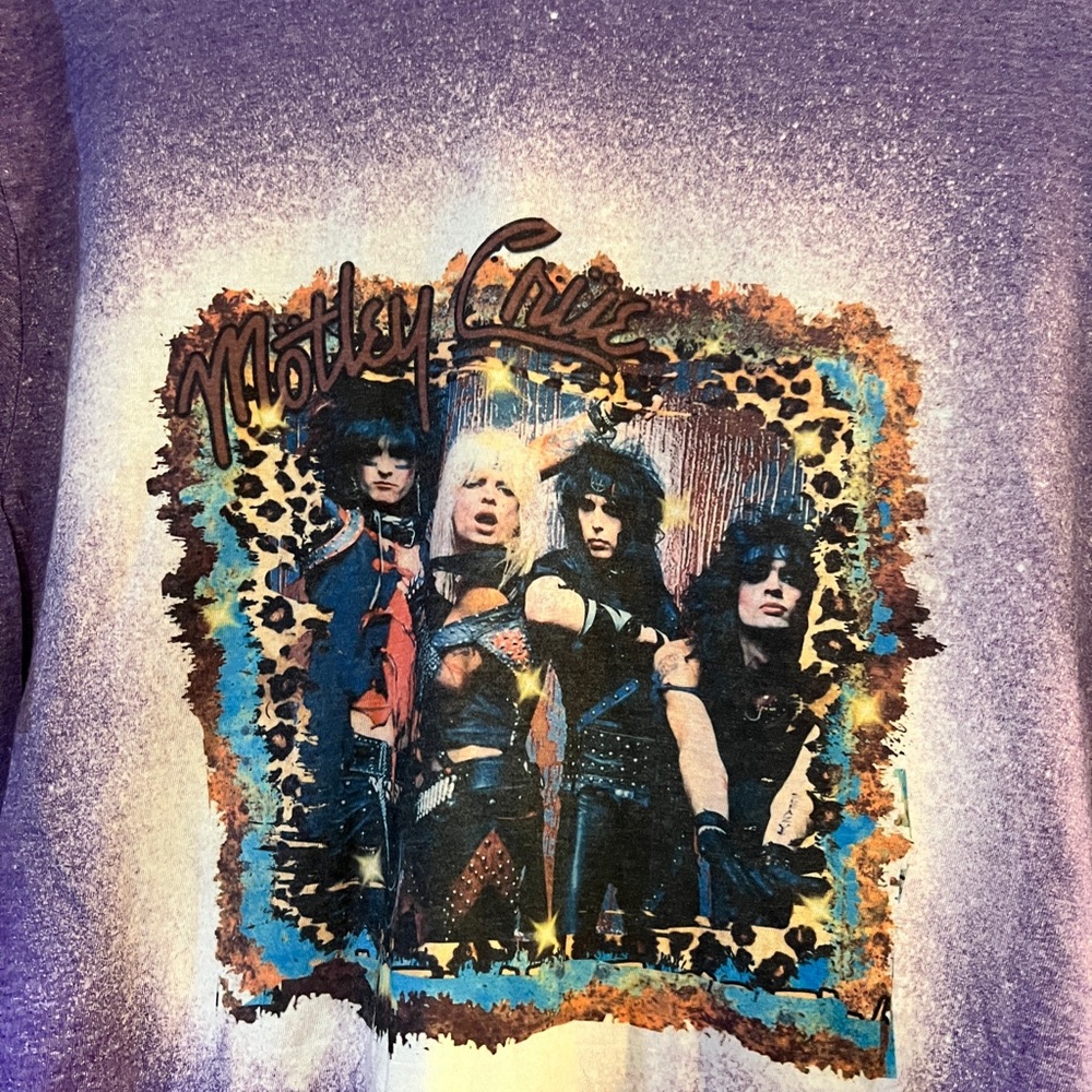Motley Crue Bleached Tshirt size Medium